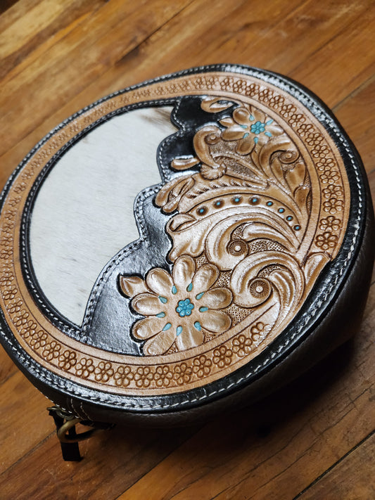 Tooled round purse